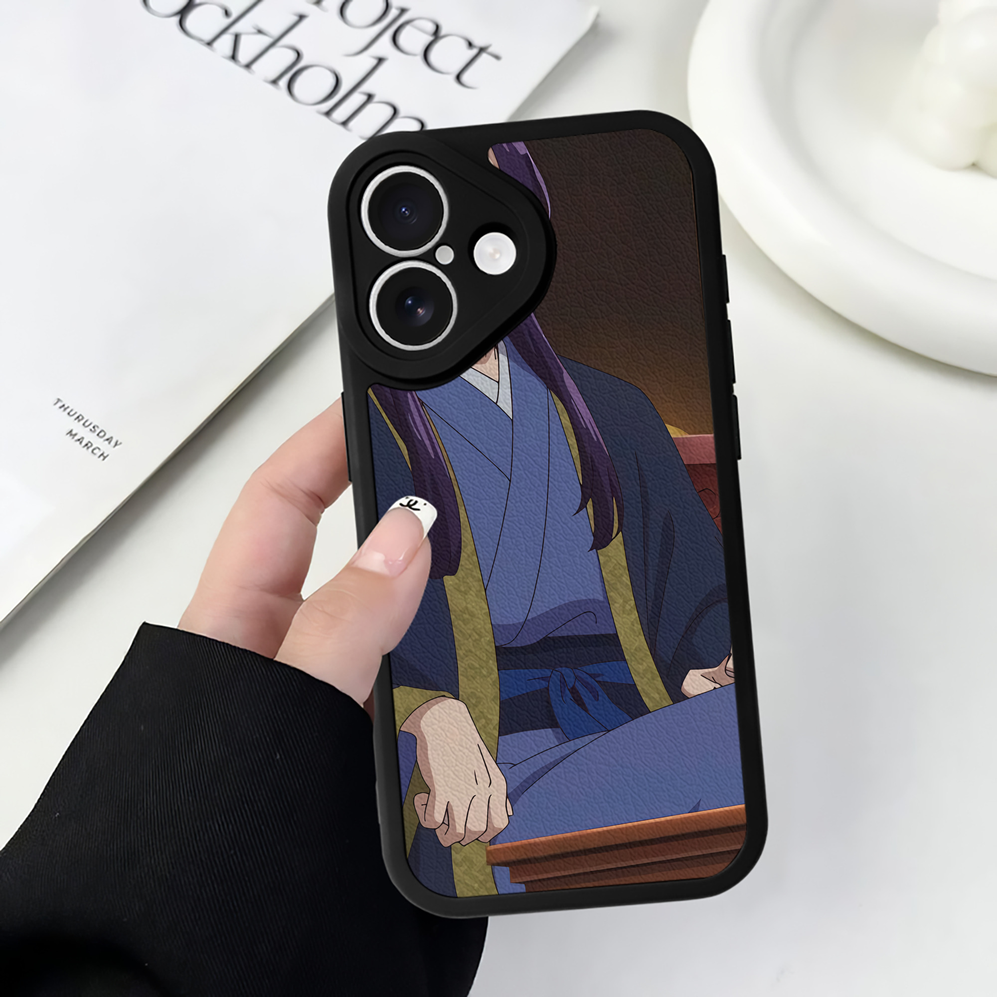 薬屋のひとりごと The Apothecary Diaries 【iPhone 16シリーズ対応】シリコンスマホケース（レザー調） 材質：シリコン